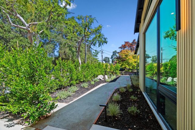 175 Beverly Lane, Los Altos, CA 94022