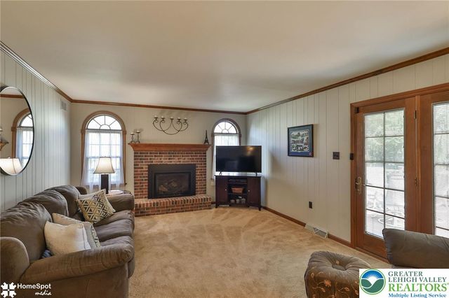 2205 North Pewter Drive, Lower Macungie Twp, PA 18062