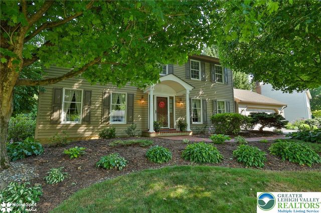 2205 North Pewter Drive, Lower Macungie Twp, PA 18062