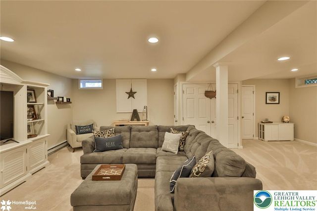 2205 North Pewter Drive, Lower Macungie Twp, PA 18062