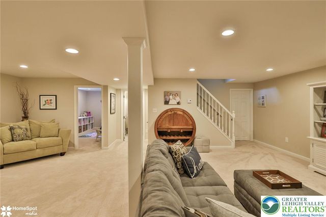 2205 North Pewter Drive, Lower Macungie Twp, PA 18062