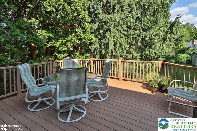 2205 North Pewter Drive, Lower Macungie Twp, PA 18062