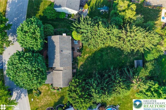 2205 North Pewter Drive, Lower Macungie Twp, PA 18062