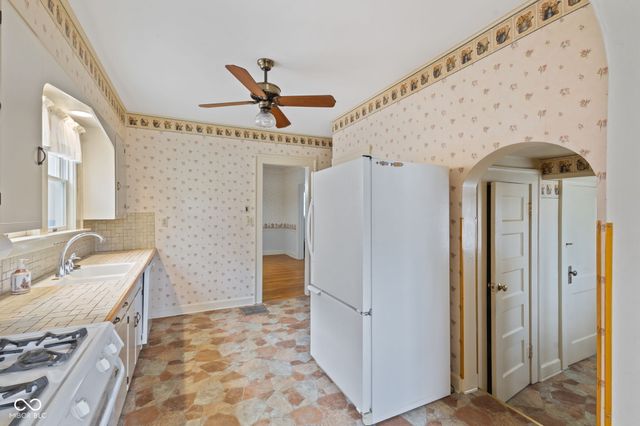 5120 E Pleasant Run Parkway North Drive, Indianapolis, IN 46219