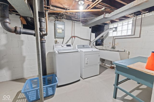 5120 E Pleasant Run Parkway North Drive, Indianapolis, IN 46219