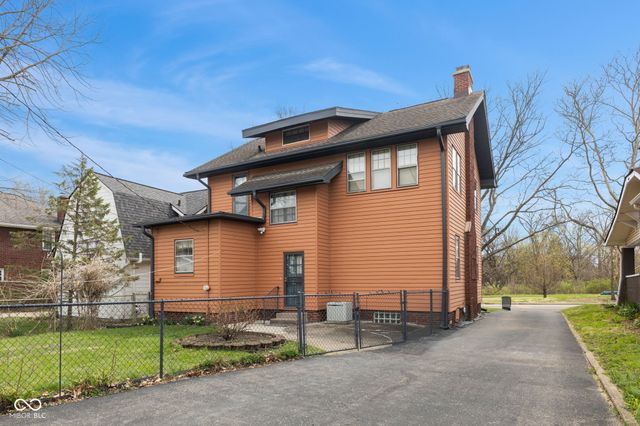 5120 E Pleasant Run Parkway North Drive, Indianapolis, IN 46219