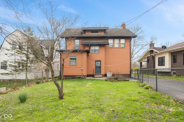 5120 E Pleasant Run Parkway North Drive, Indianapolis, IN 46219