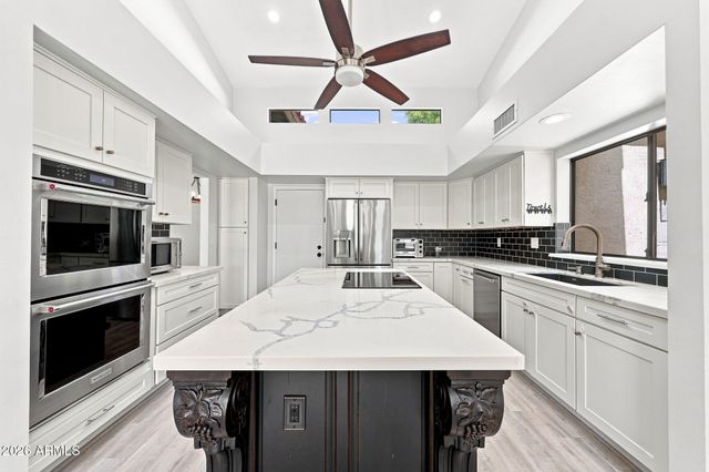 8405 E TURQUOISE Avenue, Scottsdale, AZ 85258