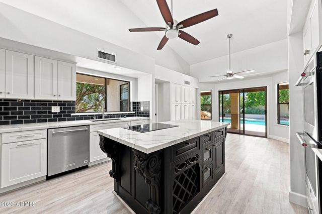 8405 E TURQUOISE Avenue, Scottsdale, AZ 85258