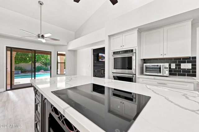 8405 E TURQUOISE Avenue, Scottsdale, AZ 85258