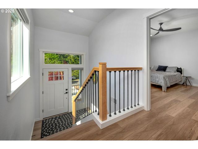254 N 1ST St, St Helens, OR 97051