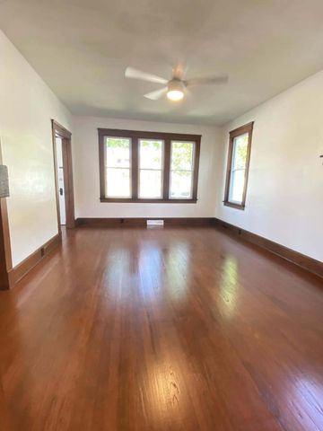 2622 Douglas AVENUE, Racine, WI 53402