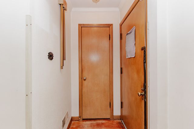 6317 N Lowell Avenue, Chicago, IL 60646