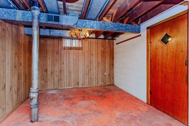 6317 N Lowell Avenue, Chicago, IL 60646