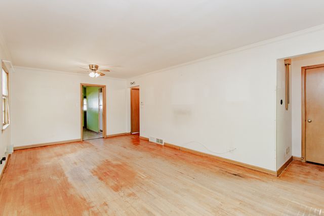 6317 N Lowell Avenue, Chicago, IL 60646