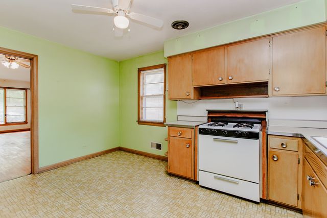 6317 N Lowell Avenue, Chicago, IL 60646