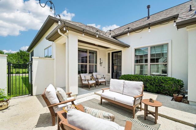 360 Mendocino LN, Austin, TX 78737