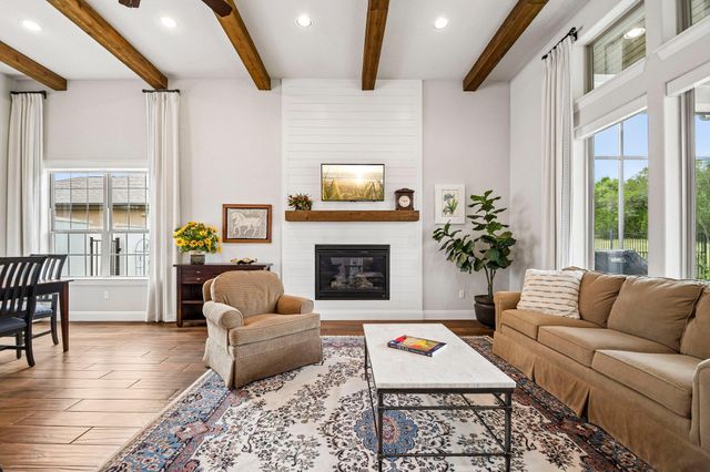 360 Mendocino LN, Austin, TX 78737