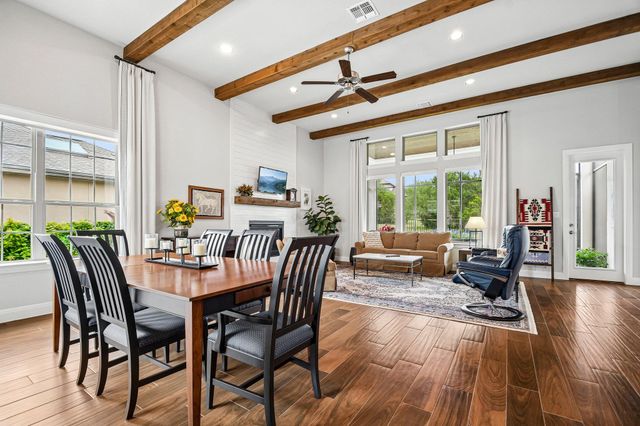 360 Mendocino LN, Austin, TX 78737
