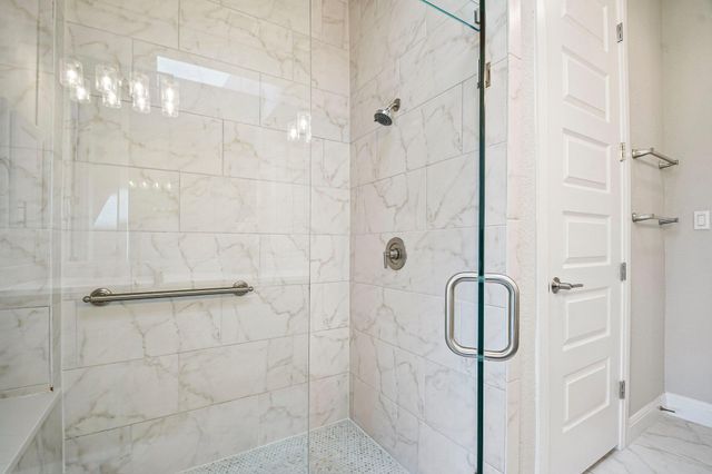 360 Mendocino LN, Austin, TX 78737