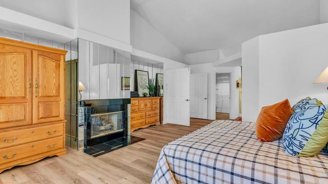 402 Cypress Point Drive, Palm Desert, CA 92211