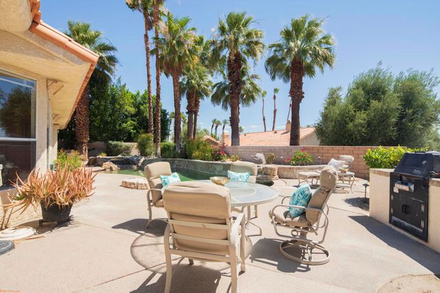 402 Cypress Point Drive, Palm Desert, CA 92211