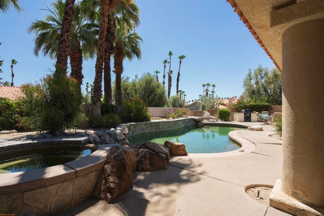 402 Cypress Point Drive, Palm Desert, CA 92211