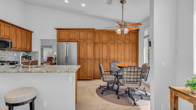 402 Cypress Point Drive, Palm Desert, CA 92211