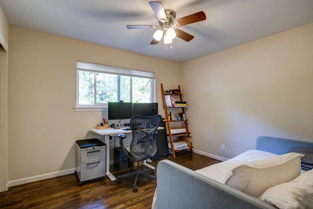 21480 Consolation St, Volcano, CA 95689