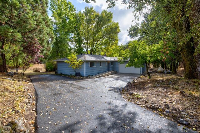21480 Consolation St, Volcano, CA 95689