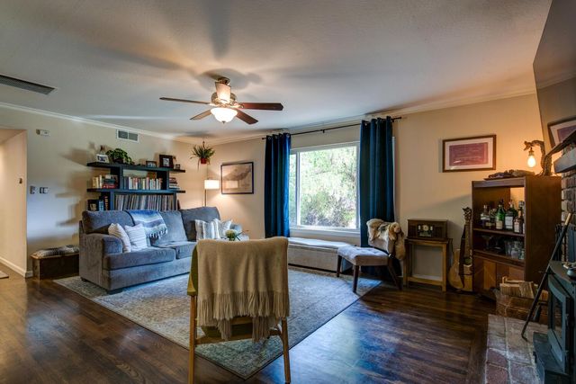 21480 Consolation St, Volcano, CA 95689