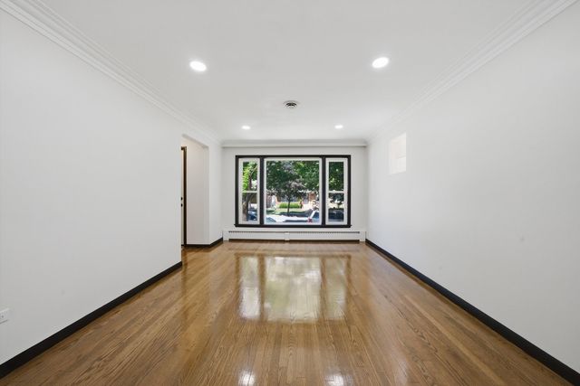 3907 W Marquette Road, Chicago, IL 60629