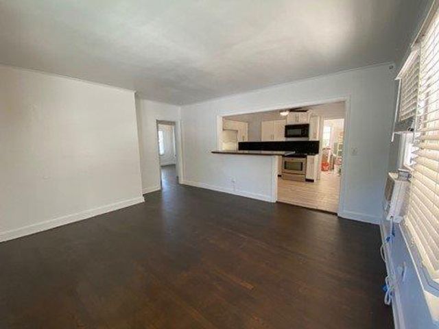 517 7th Avenue N, Lake Worth Beach, FL 33460