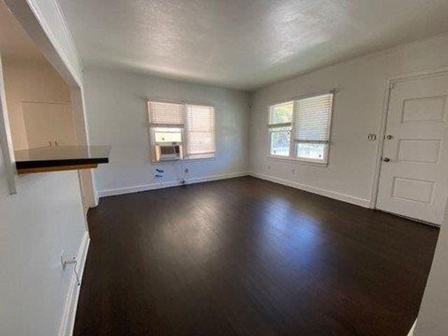 517 7th Avenue N, Lake Worth Beach, FL 33460