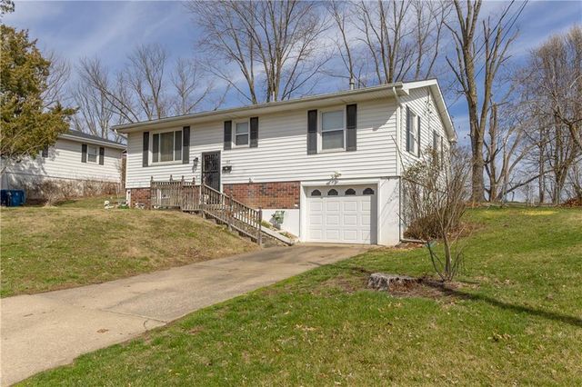 107 Collette Street, Excelsior Springs, MO 64024