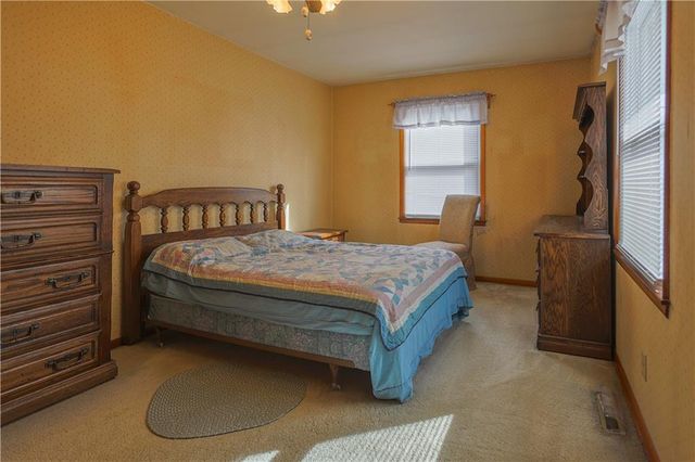 107 Collette Street, Excelsior Springs, MO 64024