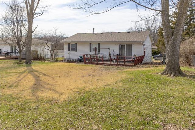 107 Collette Street, Excelsior Springs, MO 64024