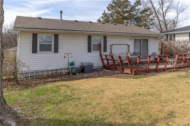 107 Collette Street, Excelsior Springs, MO 64024