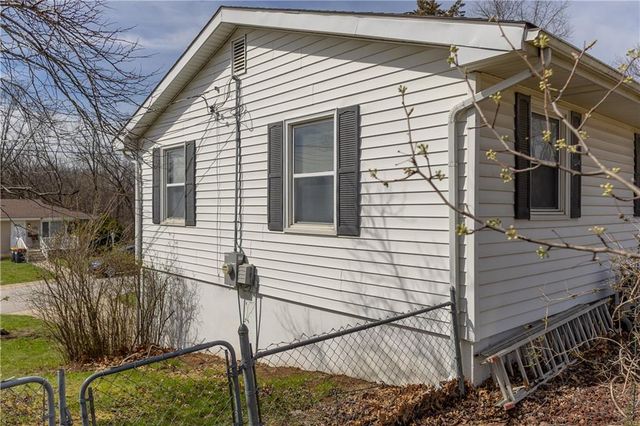 107 Collette Street, Excelsior Springs, MO 64024