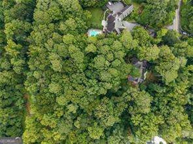 1037 Davis Drive, Sandy Springs, GA 30327