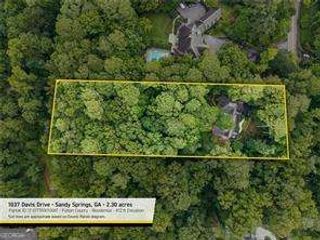 1037 Davis Drive, Sandy Springs, GA 30327