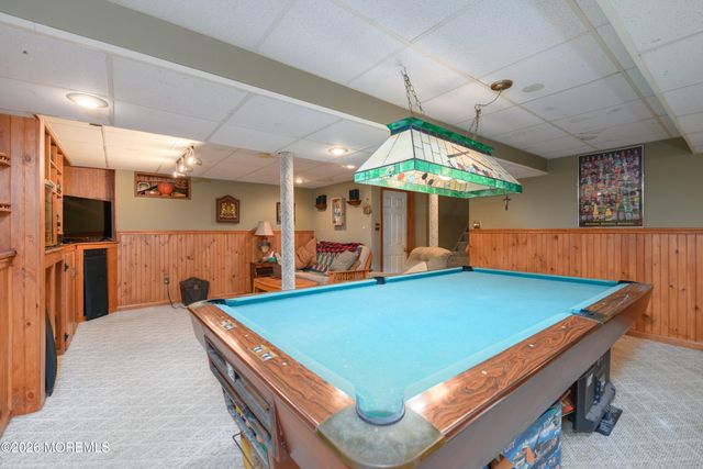 86 Robinson Place, Shrewsbury Boro, NJ 07702