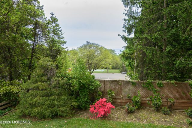 86 Robinson Place, Shrewsbury Boro, NJ 07702