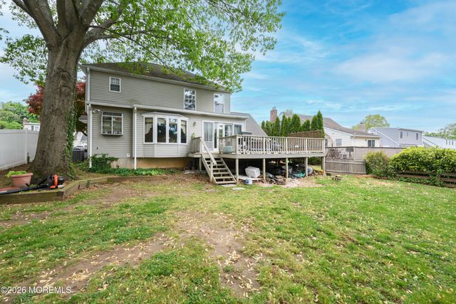 86 Robinson Place, Shrewsbury Boro, NJ 07702