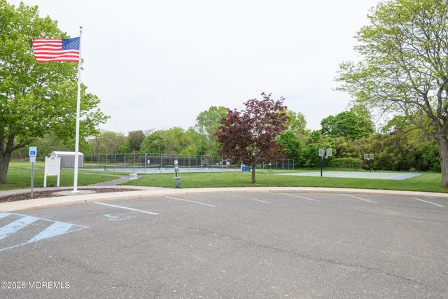 86 Robinson Place, Shrewsbury Boro, NJ 07702