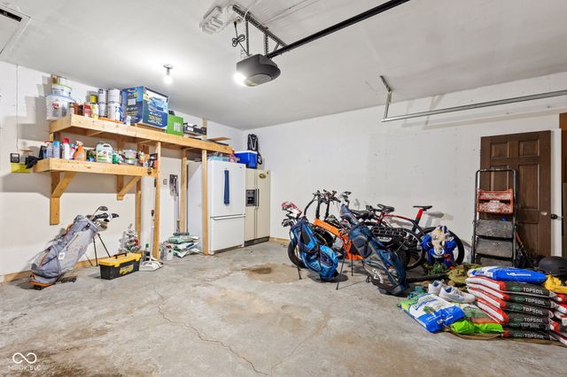 10605 Penn Drive, Carmel, IN 46280