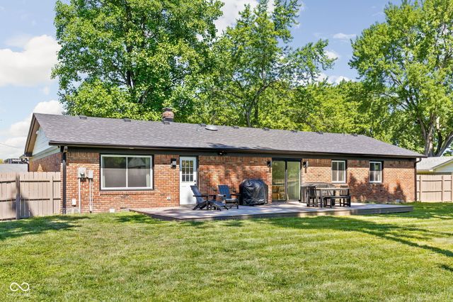 10605 Penn Drive, Carmel, IN 46280