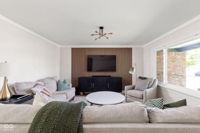 10605 Penn Drive, Carmel, IN 46280