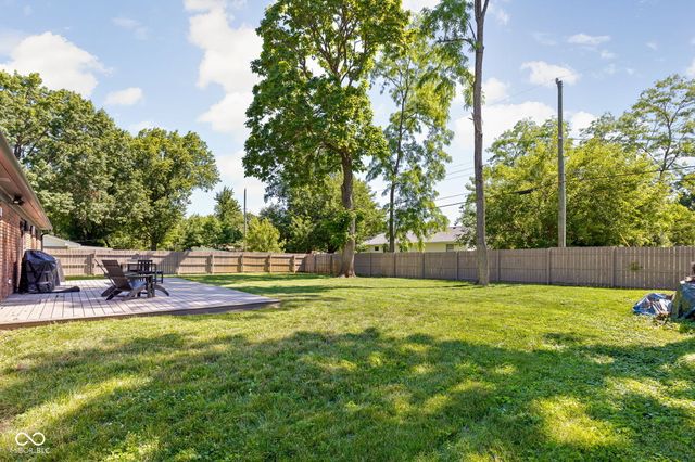 10605 Penn Drive, Carmel, IN 46280
