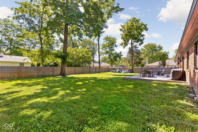 10605 Penn Drive, Carmel, IN 46280